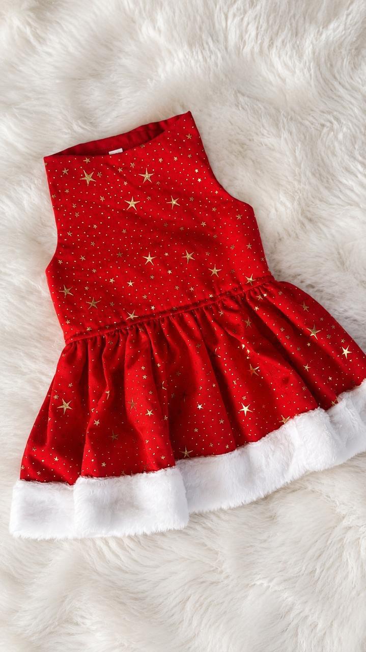 Vestido de estrellas con ruedo acolchado